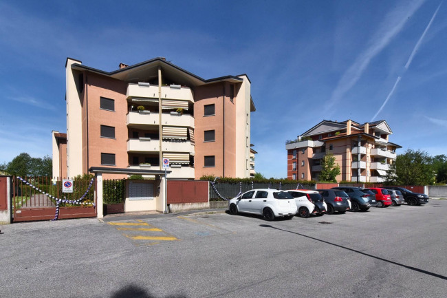 Appartamento in vendita a Solaro
