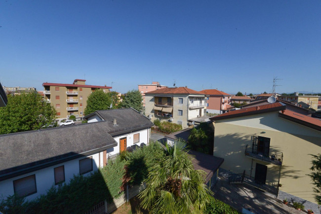 Appartamento in vendita a Solaro