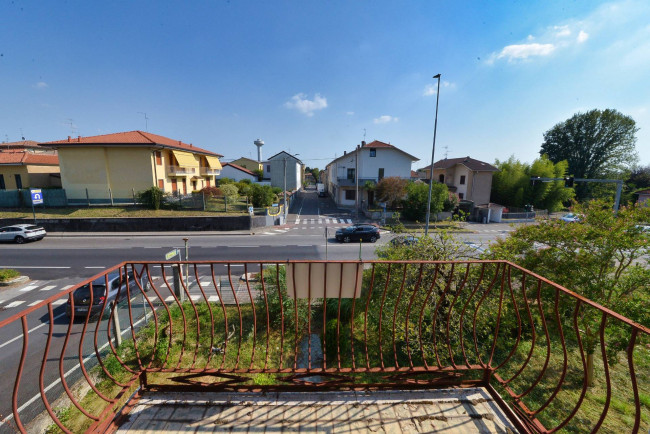 Villa in vendita a Solaro