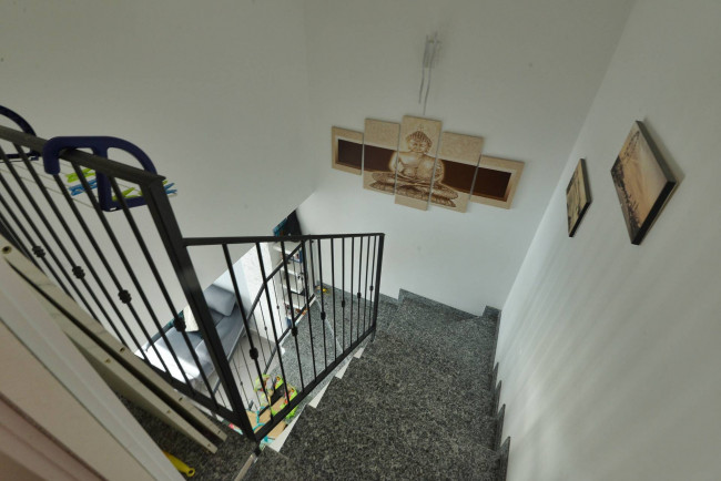 Appartamento in vendita a Caronno Pertusella