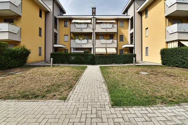 Appartamento in vendita a Solaro