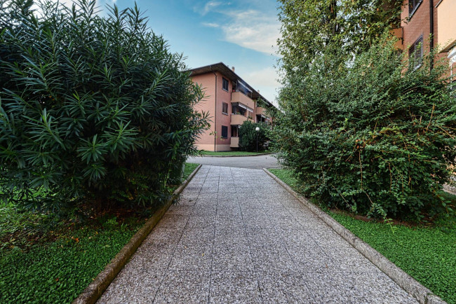 Appartamento in vendita a Solaro