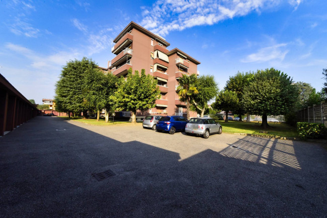 Appartamento in vendita a Limbiate