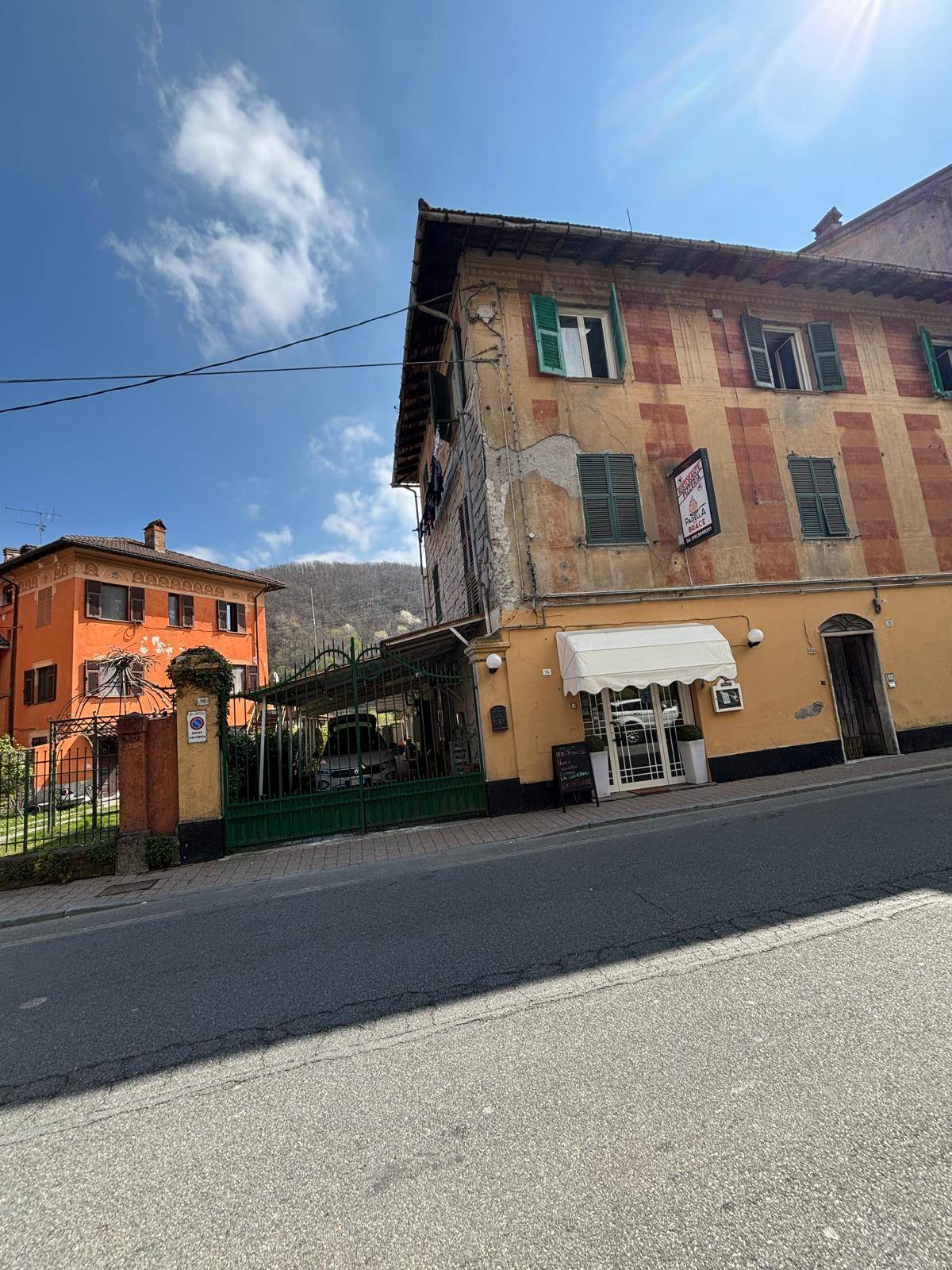Fondo commerciale in vendita a Ronco Scrivia (GE)