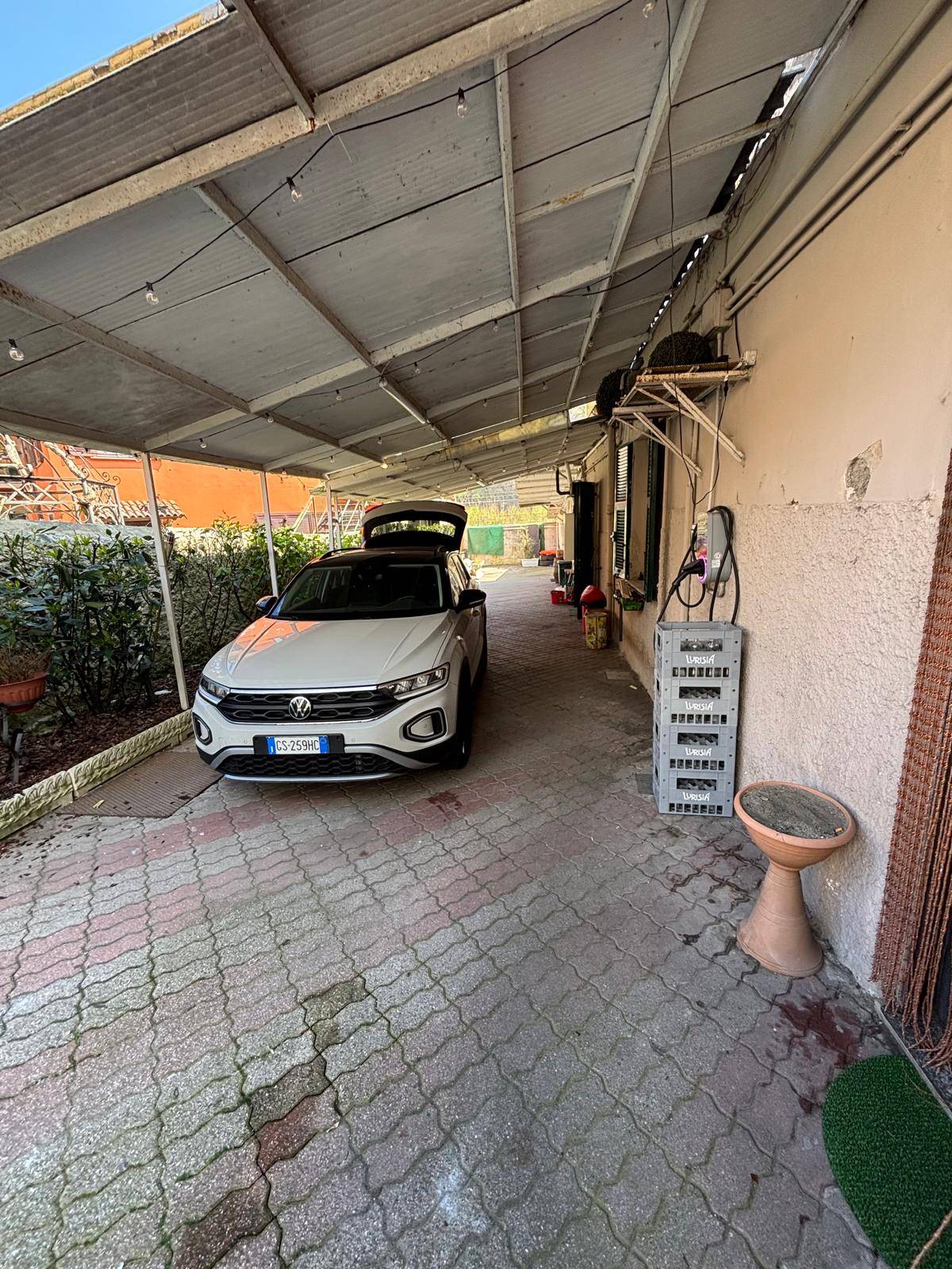 Fondo commerciale in vendita a Ronco Scrivia (GE)