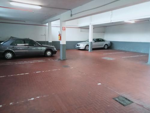 Box o garage in vendita a Genova