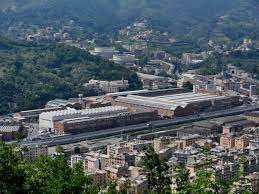 Capannone in vendita a Genova
