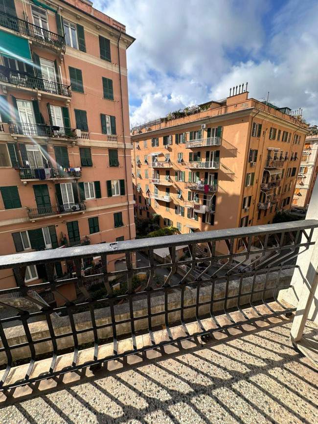 Appartamento in vendita a Genova