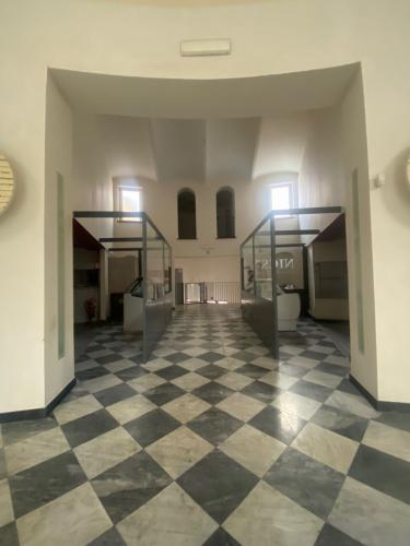 Locale commerciale in affitto a Genova