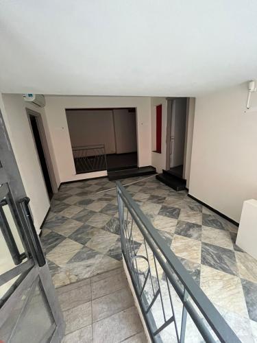 Locale commerciale in affitto a Genova