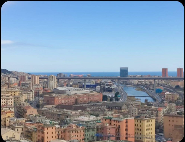Appartamento in vendita a Genova