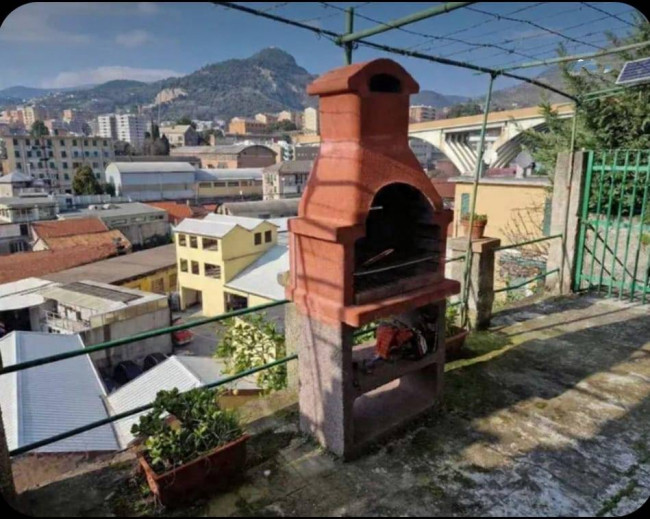 Casa semi indipendente in vendita a Genova