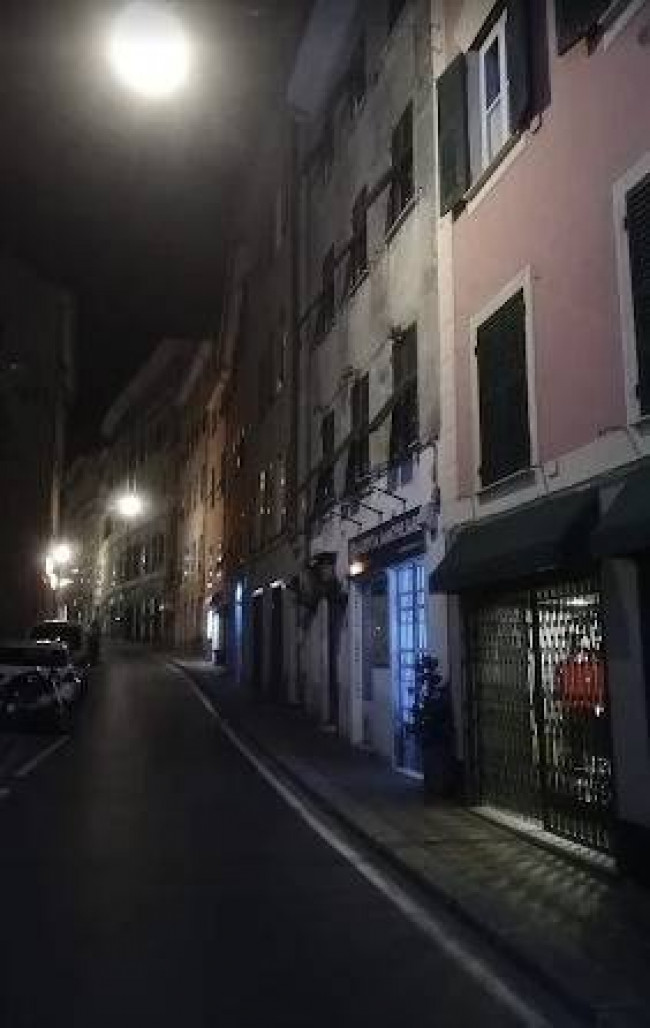 Locale commerciale in vendita a Genova