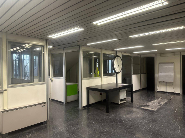 Magazzino in affitto/vendita a Genova