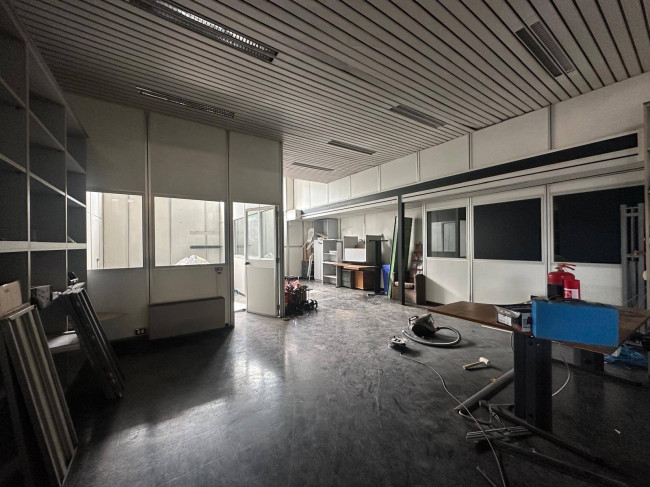 Magazzino in affitto/vendita a Genova