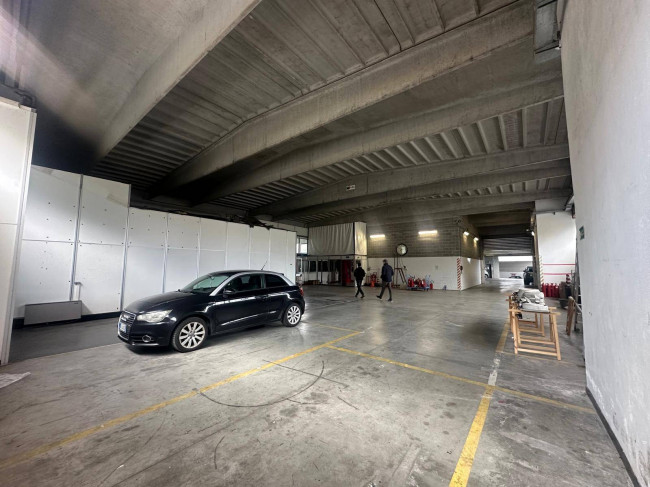 Magazzino in affitto/vendita a Genova