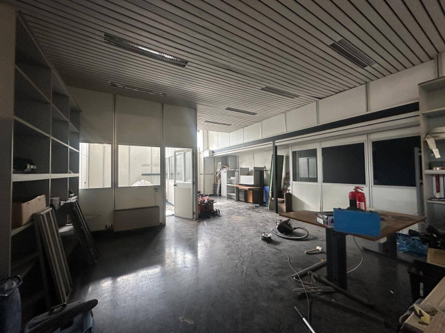 Magazzino in affitto/vendita a Genova