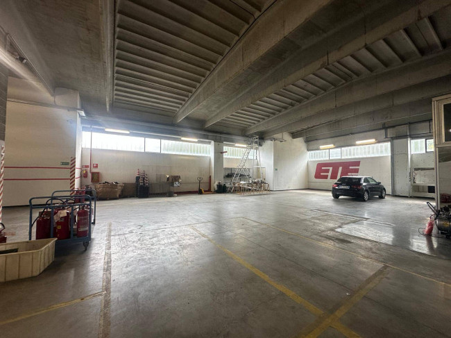 Magazzino in affitto/vendita a Genova