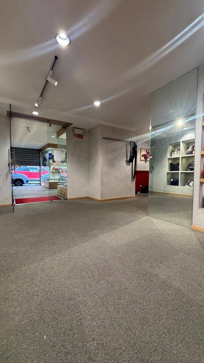 Magazzino in affitto/vendita a Genova