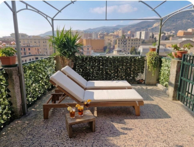 Casa semi indipendente in vendita a Genova