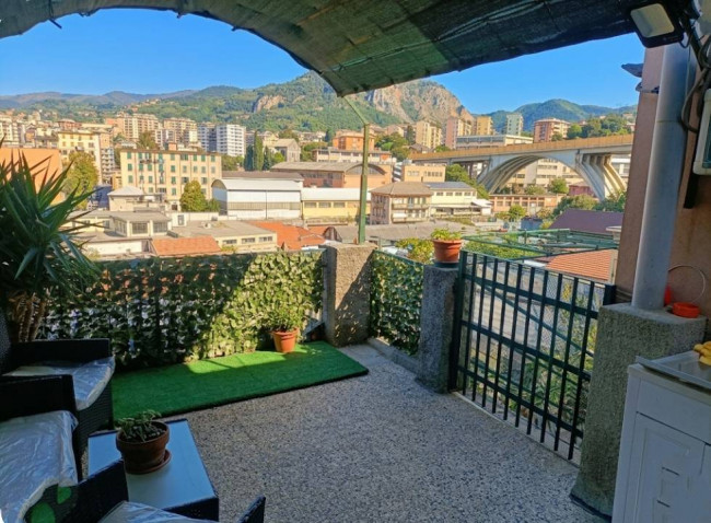 Casa semi indipendente in vendita a Genova