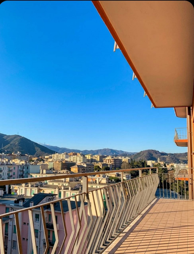 Appartamento in vendita a Genova
