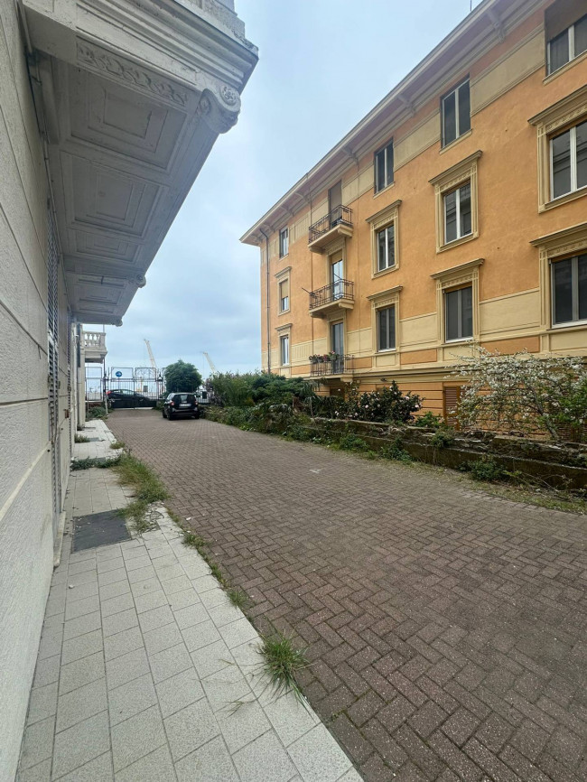 Studio/Ufficio in affitto a Genova