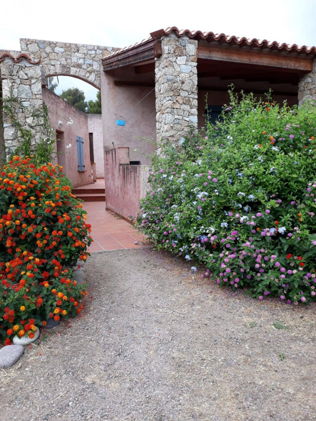 Casa semi indipendente in vendita a Balogna