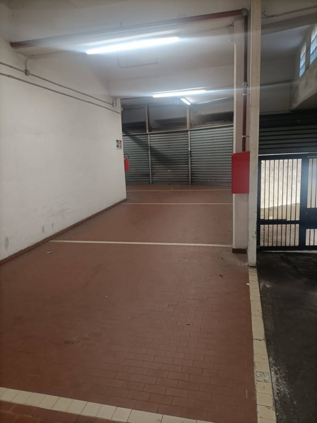  à vente à Genova