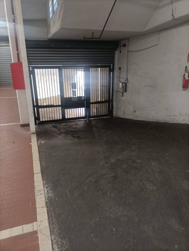  à vente à Genova