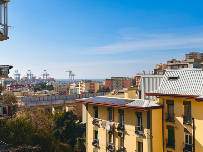 Appartamento in vendita a Genova