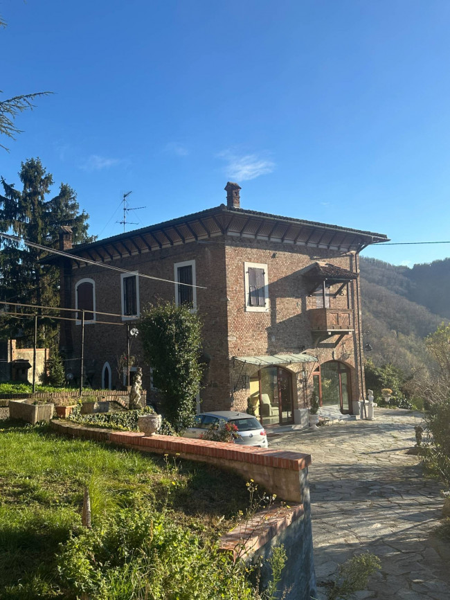 Villa in vendita a Mignanego