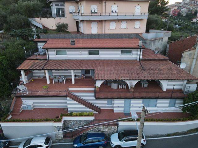 Villetta Bifamiliare in vendita a Vezzano Ligure