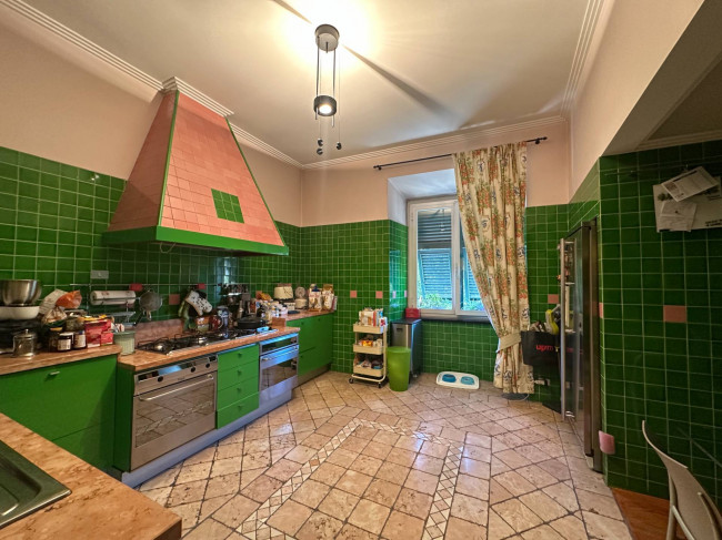 Appartamento in vendita a Genova