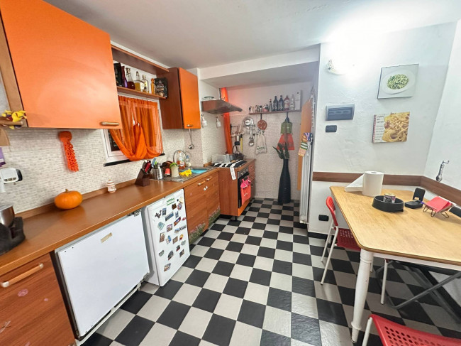 Casa semi indipendente in vendita a Genova