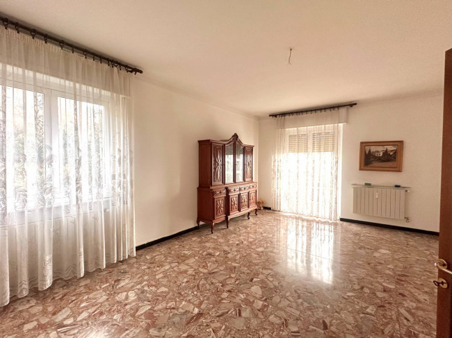  à vente à Genova