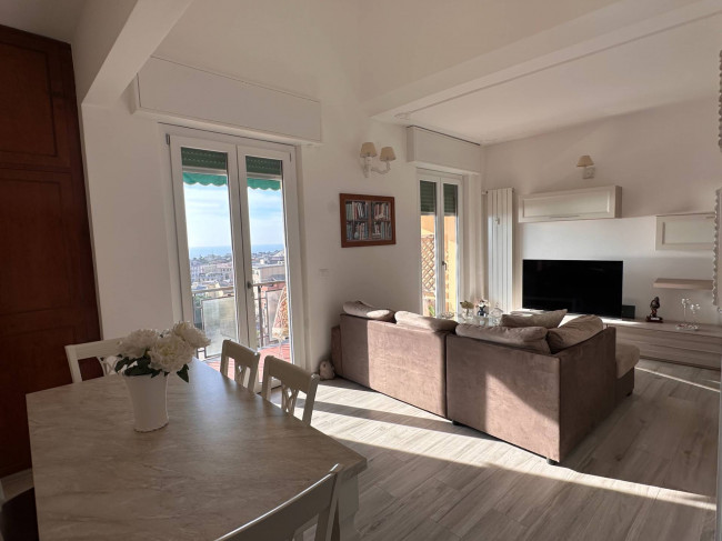 Appartamento in vendita a Genova