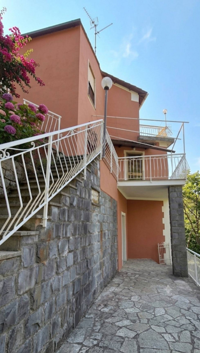 Villa in vendita a Sori