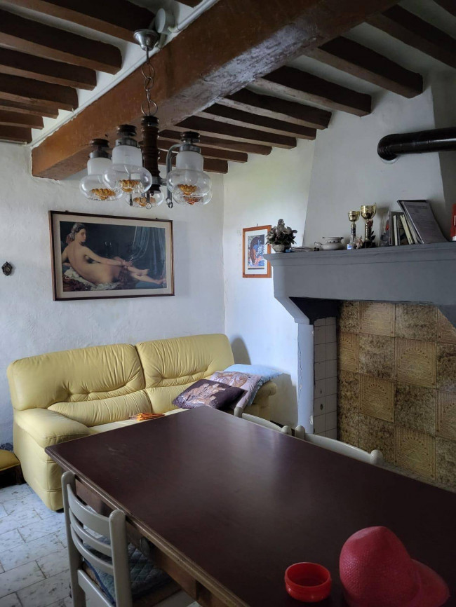 Cascina/Casale/Masseria in vendita a Ventasso