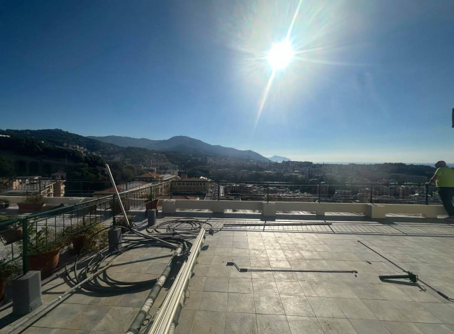 Appartamento in vendita a Genova