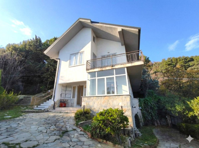 Villa in vendita a Alassio