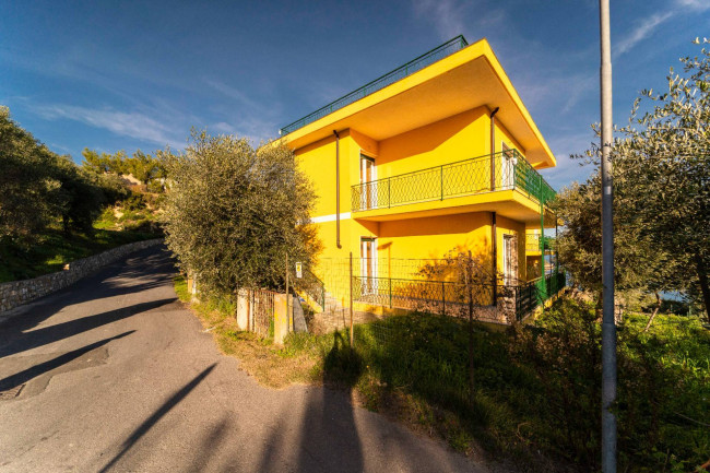 Appartamento in vendita a San Lorenzo al Mare