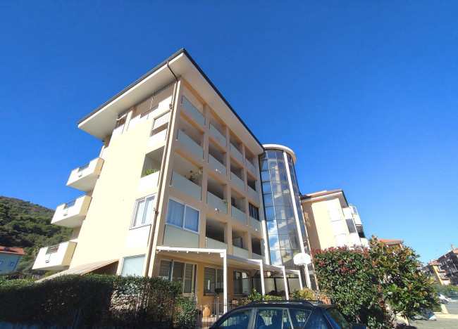 Appartamento in vendita a Andora