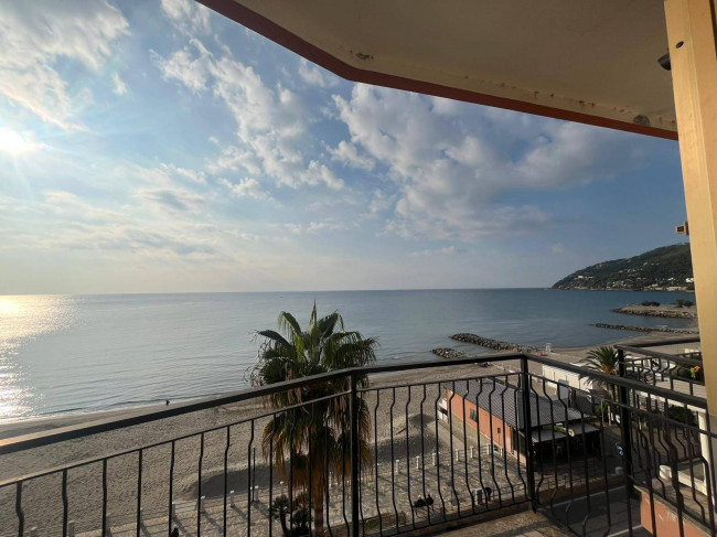 Appartamento in vendita a Andora