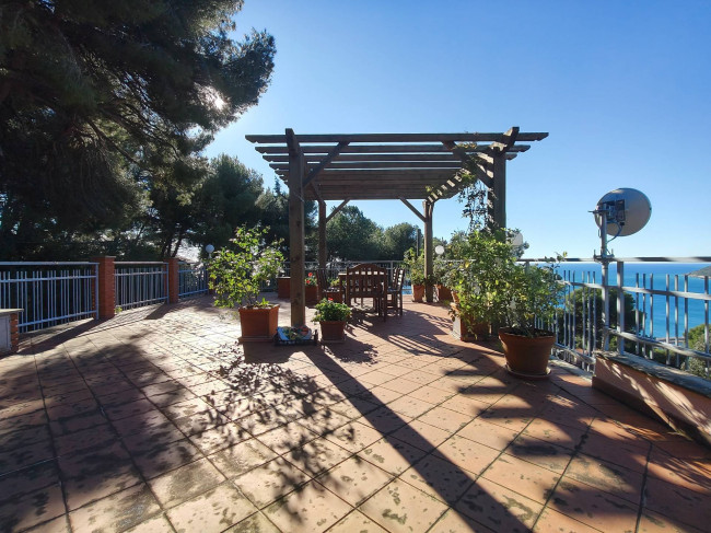 Villa in vendita a Andora