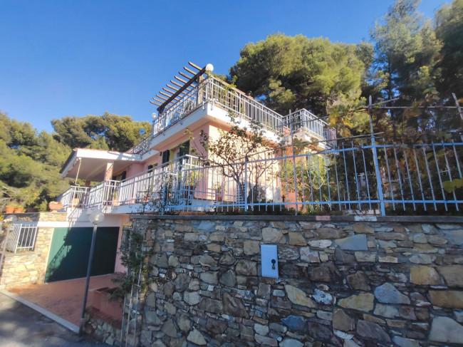 Villa in vendita a Andora