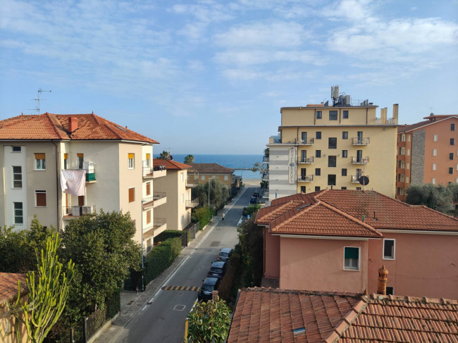 Appartamento in vendita a San Bartolomeo al Mare