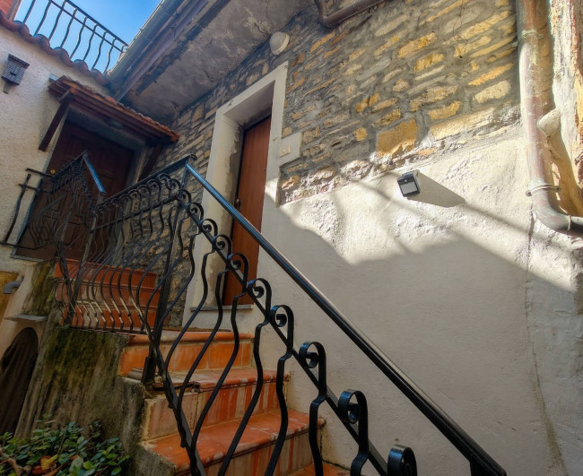 Appartamento in vendita a Diano San Pietro