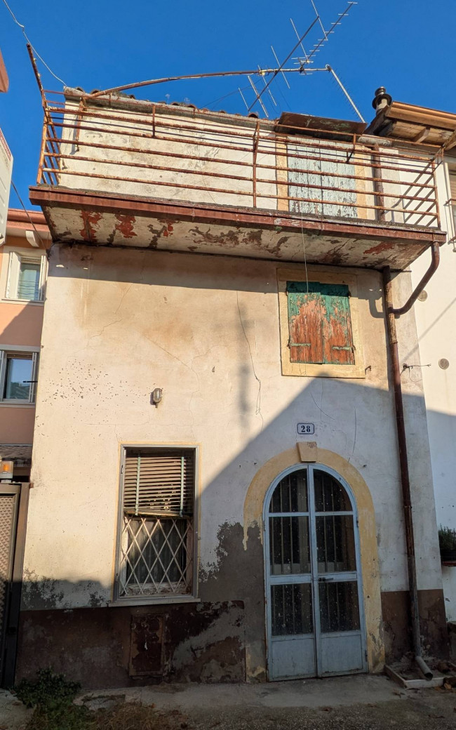 Rustico in vendita a Verona