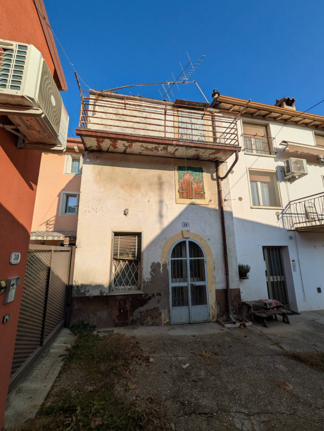 Rustico in vendita a Verona